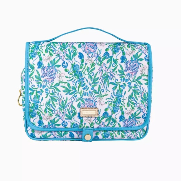 NWT Lilly Pulitzer Hanging Toiletry Bag Color: Resort White Just A Pinch - Picture 5 of 15
